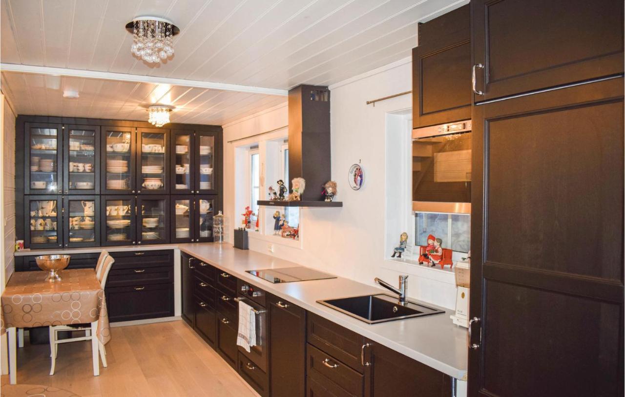 5 Bedroom Cozy Home In ノールハイムスン エクステリア 写真
